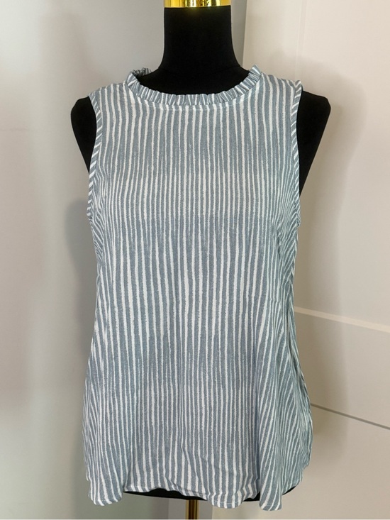 Hem & Thread Tops - NWT (S) Hem & Thread Sleeveless Blue and White Striped Tank Top